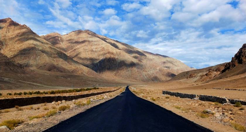 Road_Conditions_of_Ladakh_in_August