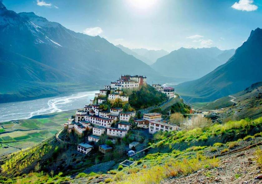 Manali – Leh Tour Package 8N / 9D From Delhi